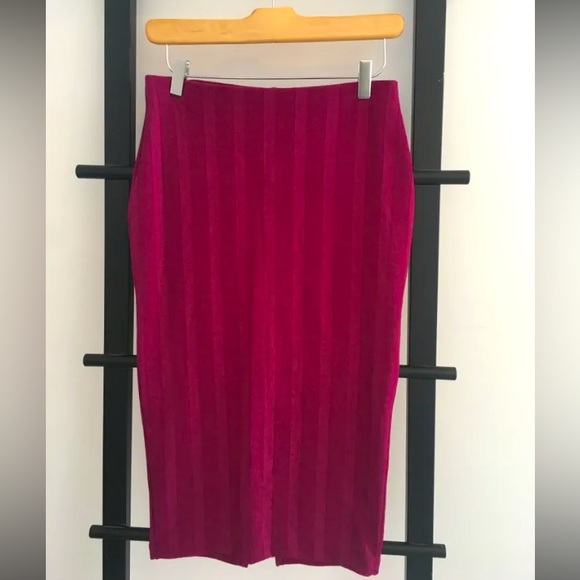 ❤️ Mid-calf tight skirt ZARA - Picture 1 of 3